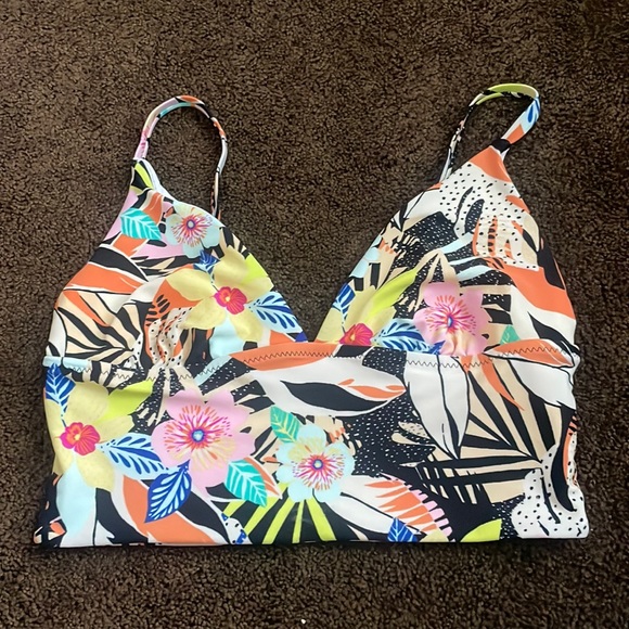 Old navy bralette/bikini top - Picture 1 of 3